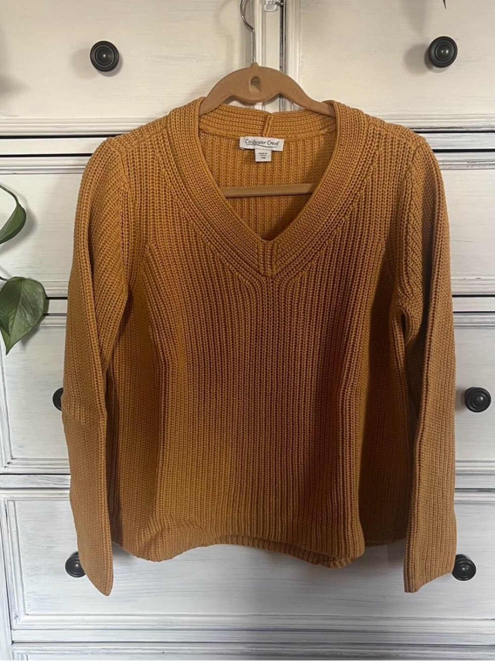 Coldwater Creek Women's V-Neck Ribbed Sweater in Caramel